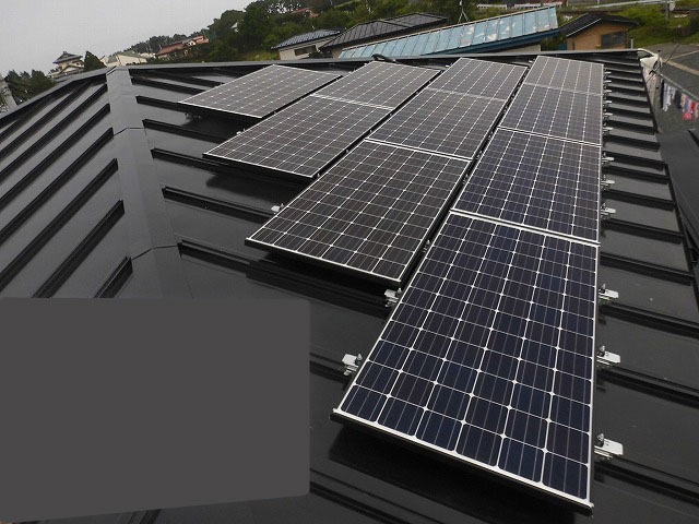 青森県三戸郡　のパナソニック製VBHN244SJ33×30枚の太陽光発電施工写真