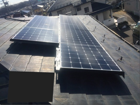 宮城県仙台市の東芝製SPR-250NE-WHT-J×12枚<br />SPR-125NE-WHT-J×7枚の太陽光発電施工写真
