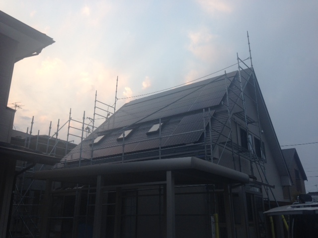 山形県鶴岡市の東芝製SPR-250NE-WHT-J×38枚の太陽光発電施工写真